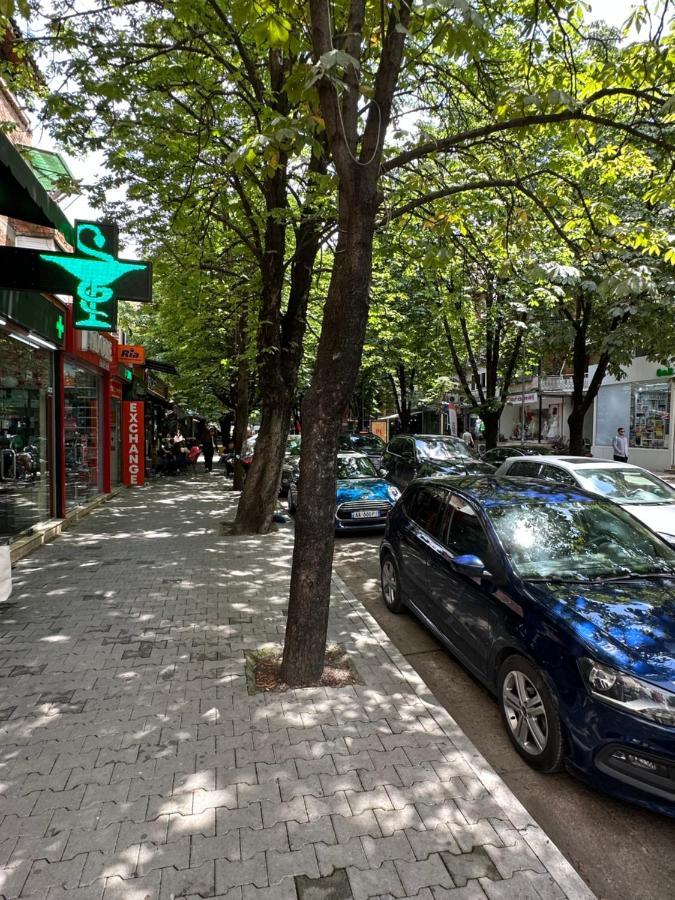Soin Rooms Тирана Экстерьер фото