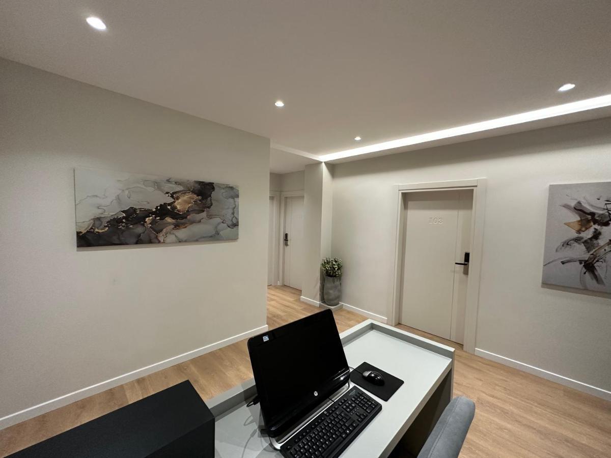 Soin Rooms Тирана Экстерьер фото