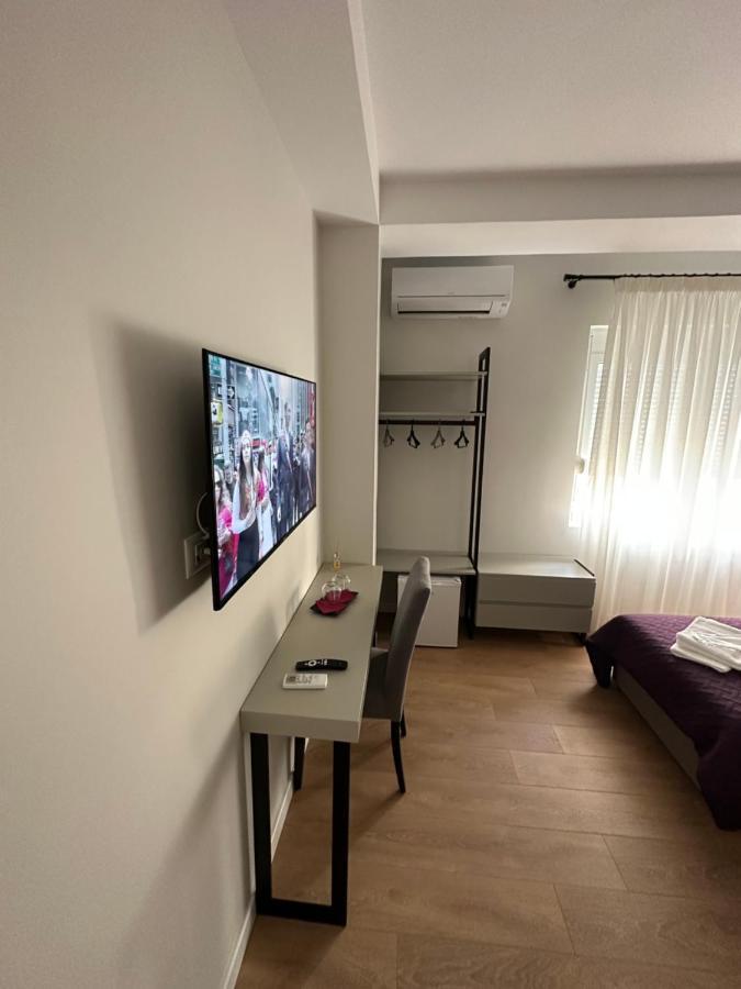 Soin Rooms Тирана Экстерьер фото
