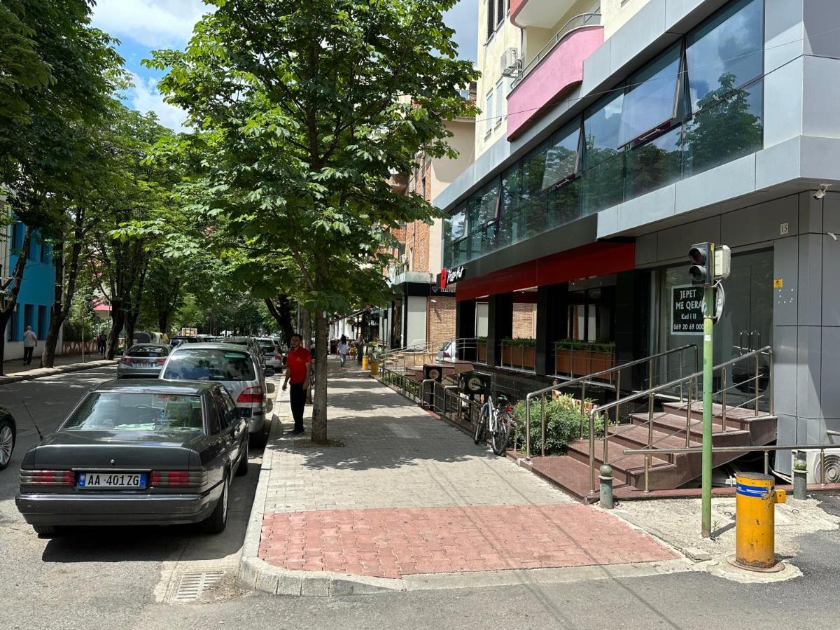 Soin Rooms Тирана Экстерьер фото